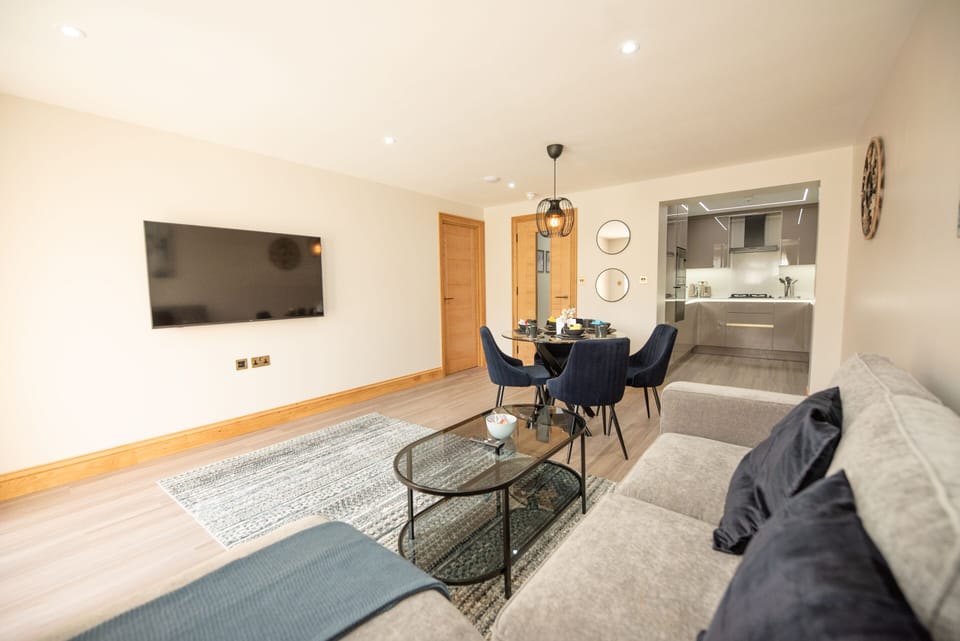 Living/Dining Room