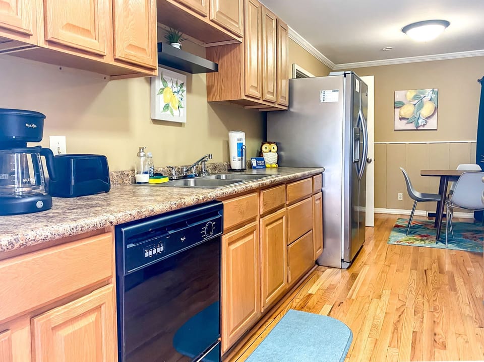 The kitchen is fully equipped and ready for anything from quick snacks to full meals, with plenty of counter space to prep and serve. The layout keeps everything within reach, making cooking feel easy and efficient for your group.