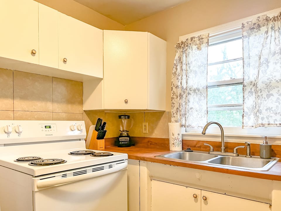 Keep it simple or go all in—this space makes it easy to prep, cook, and gather without missing a moment of the conversation.