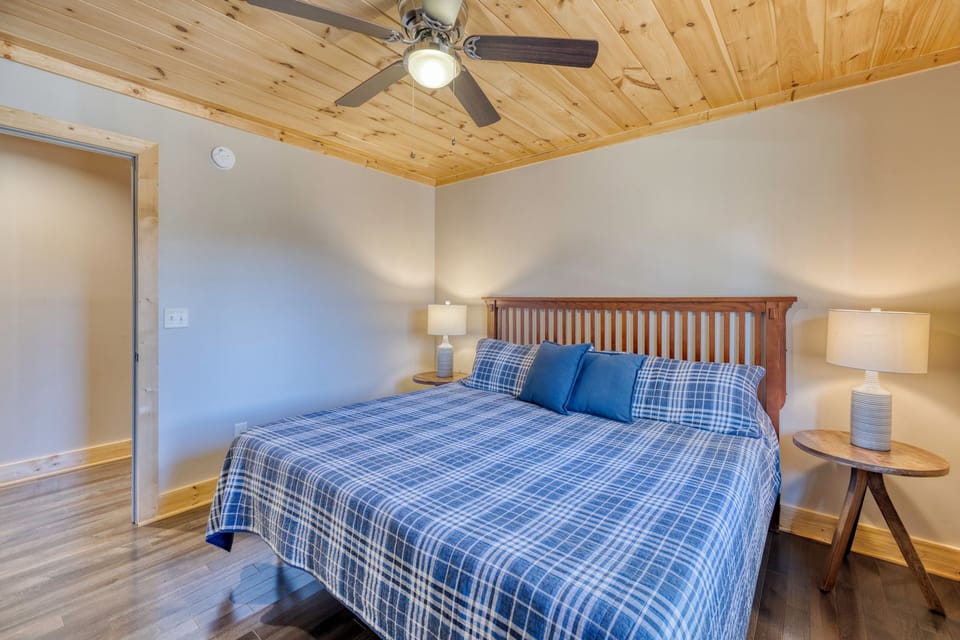 King Bed