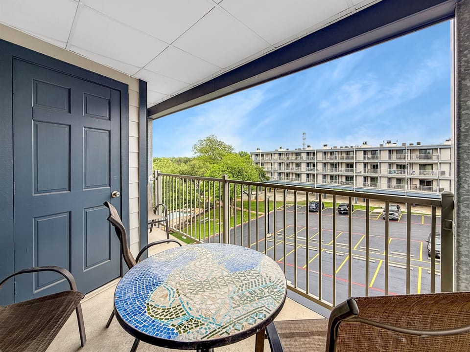 Balcony 319D