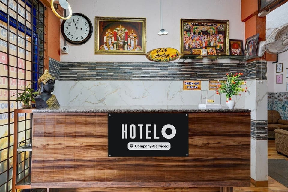 Entrance / Reception