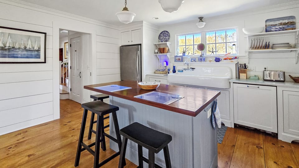Kitchen with Island