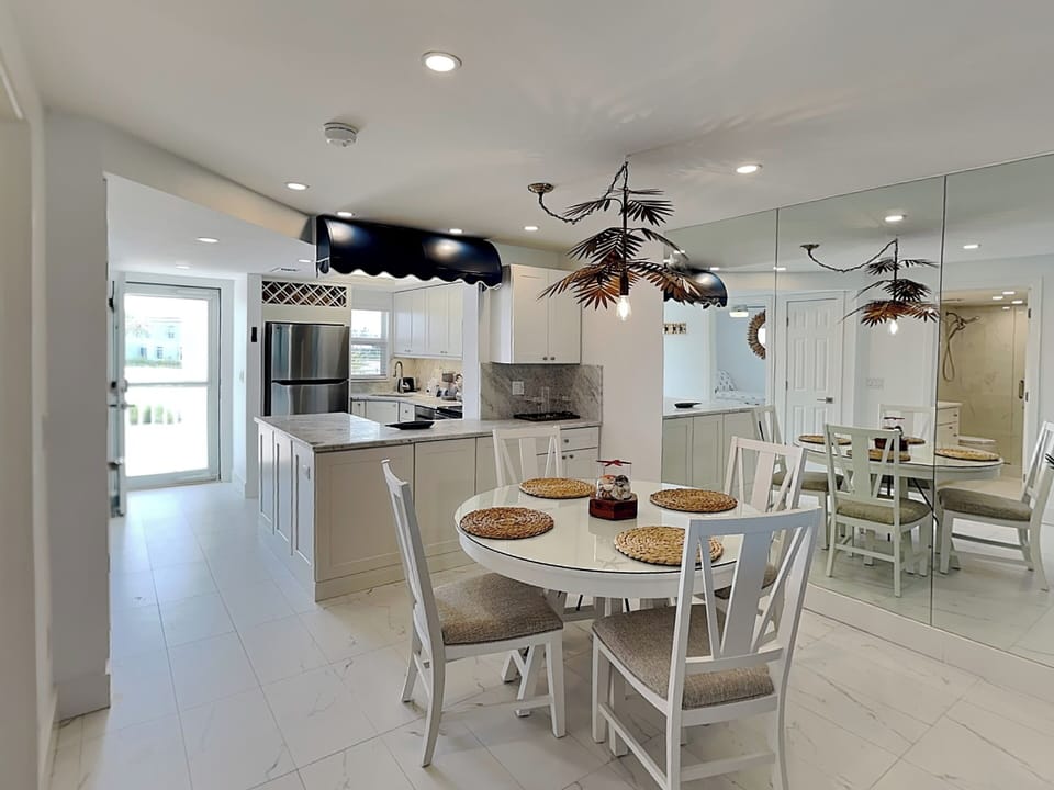 Dining Room - Seating For Four