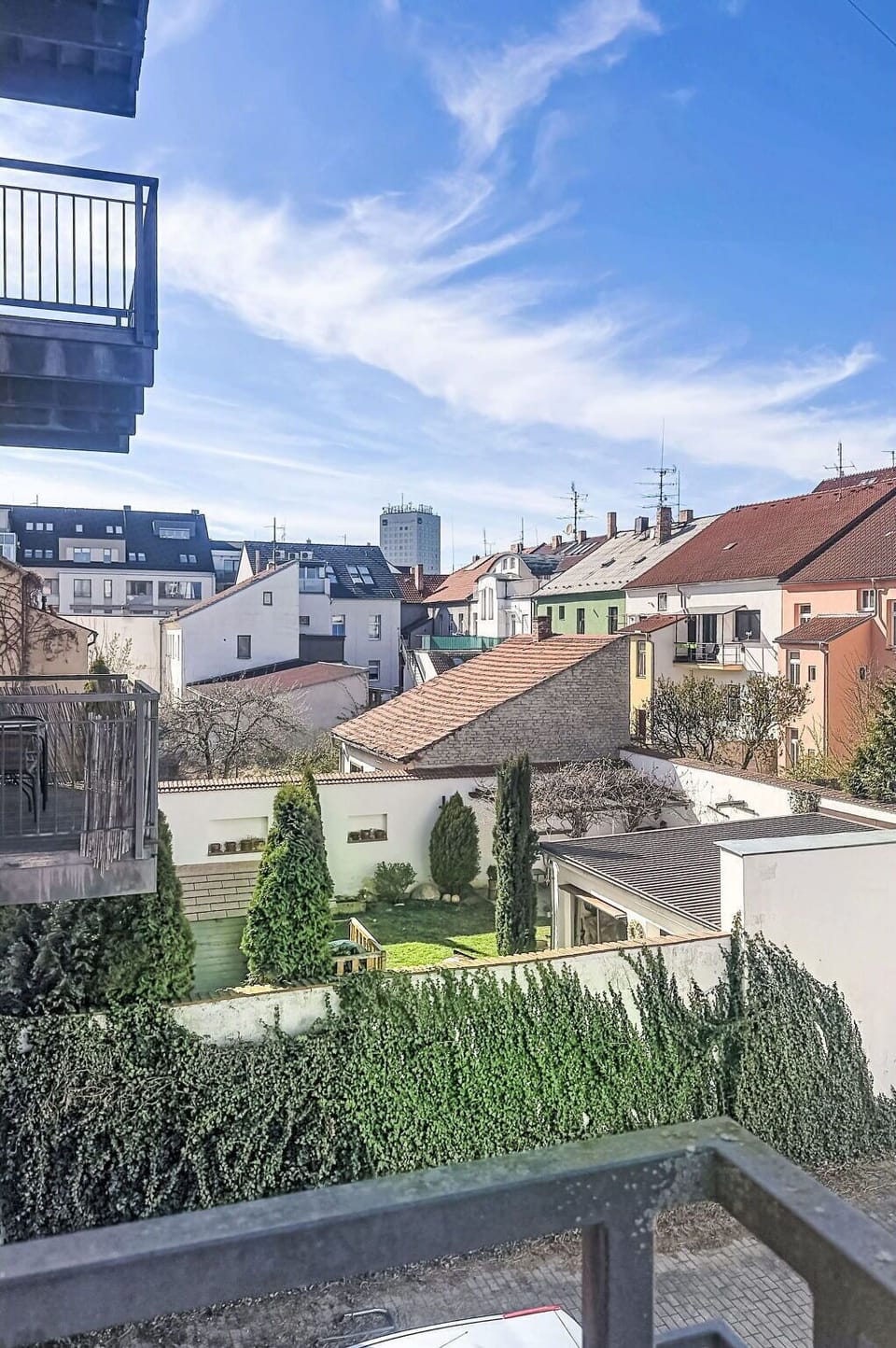 Residential Area, Architecture, Home, Roof, Urban Design, Apartment, Suburb, Condominium, Shade, Balcony