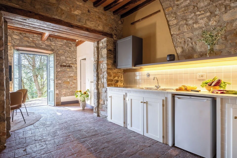 Autumn, Kitchen, Living Room, Spring, Summer