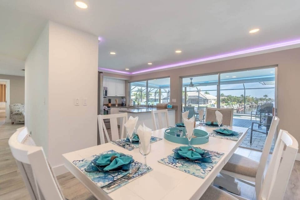 Casa Cozy dining 2