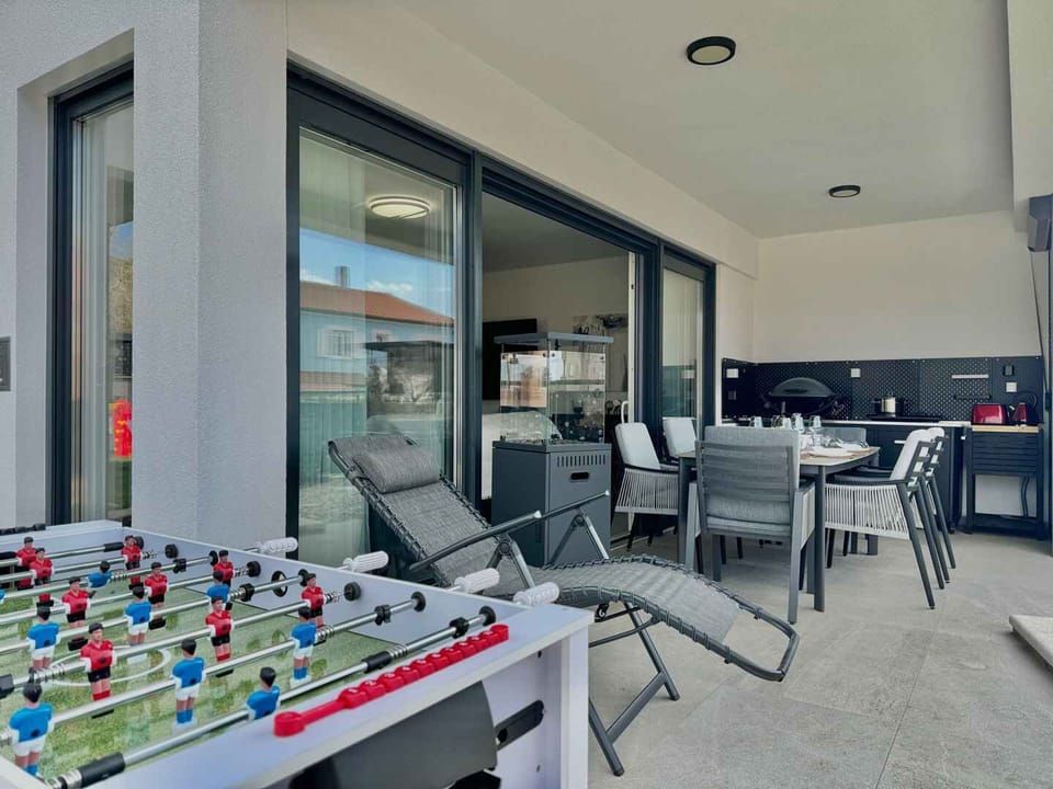 Game room