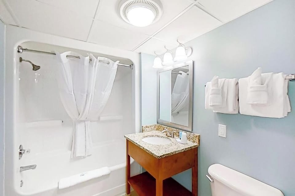 Clean and well-appointed bathroom