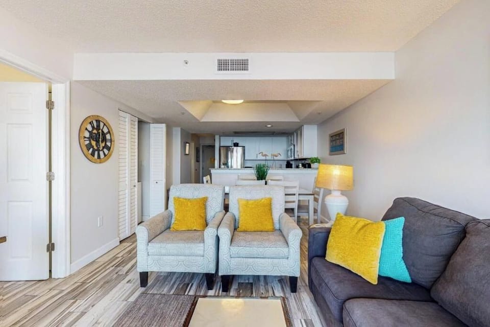Spacious living area for relaxing together