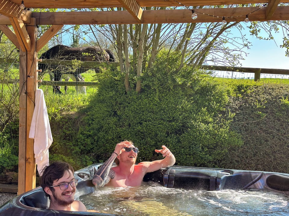 Outdoor spa tub