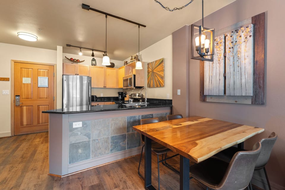 Dining table with seating for four.