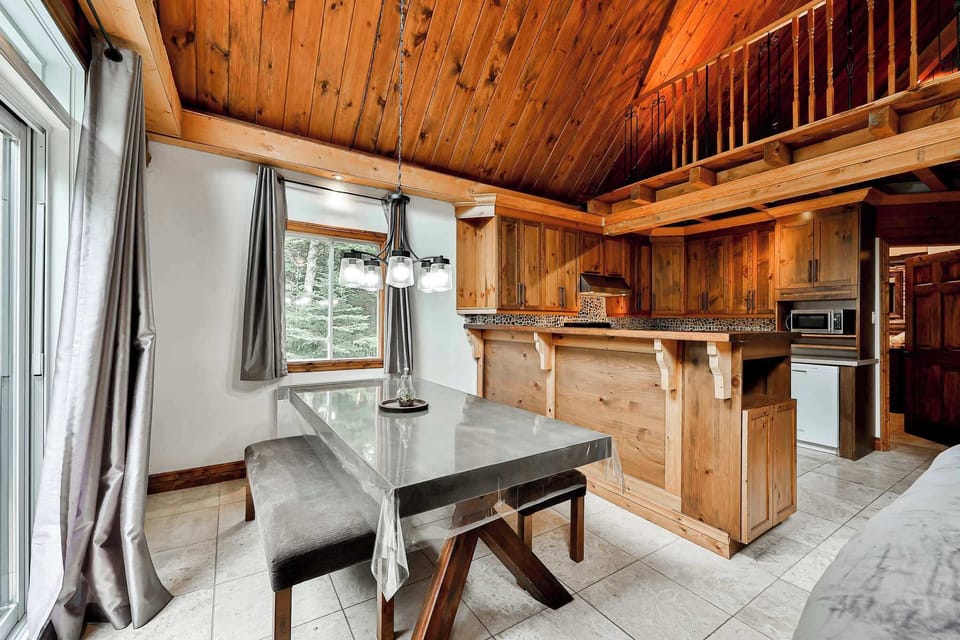 Cuisine toute équipée / Fully furnished kitchen