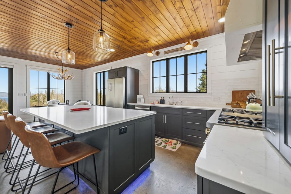 Fully equipped kitchen