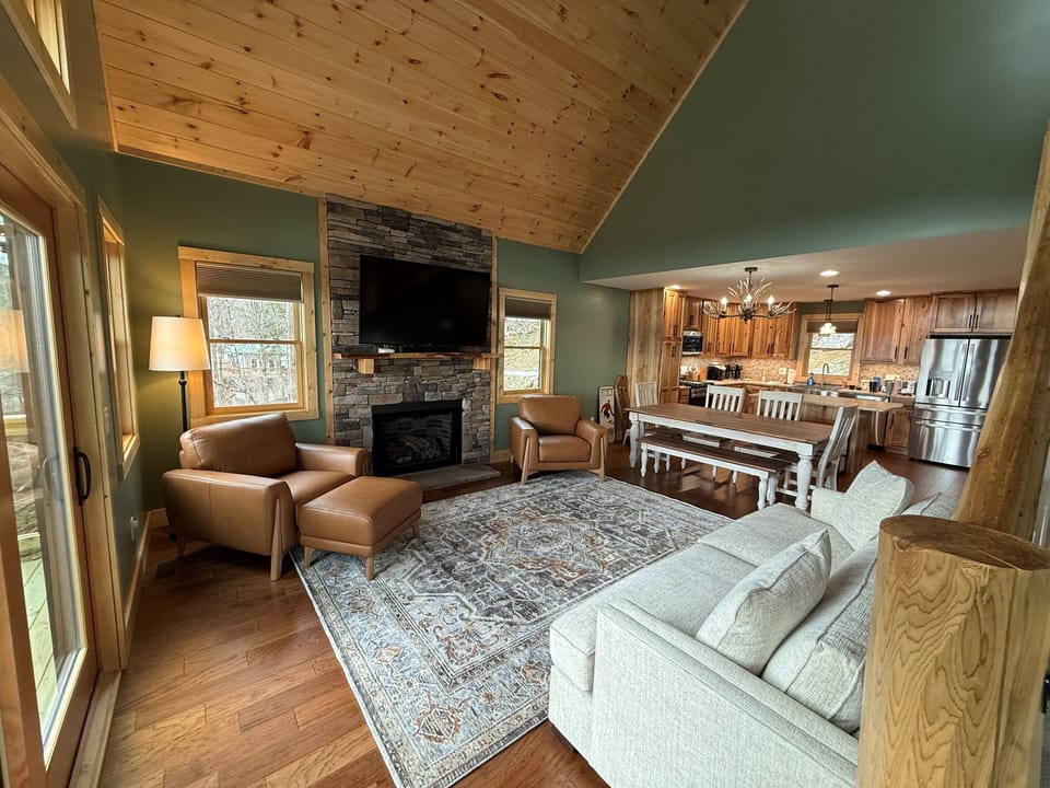 Great Room, Fireplace, 65" TV w/ Sonos