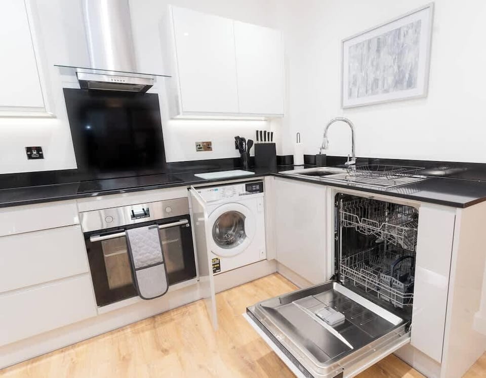Fully equipped kitchen for longer stays