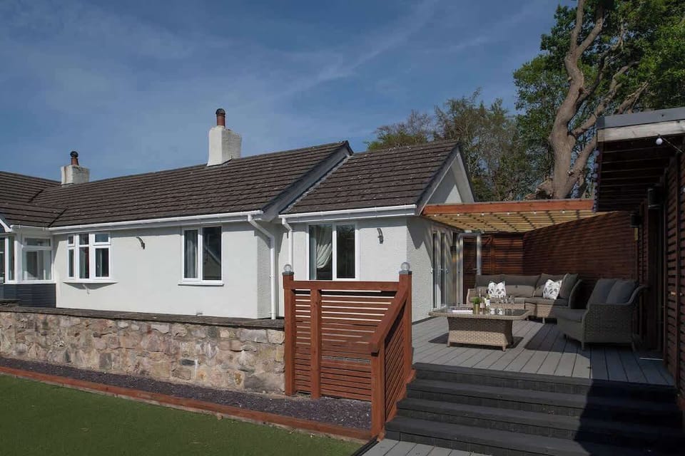 Outdoor eating area