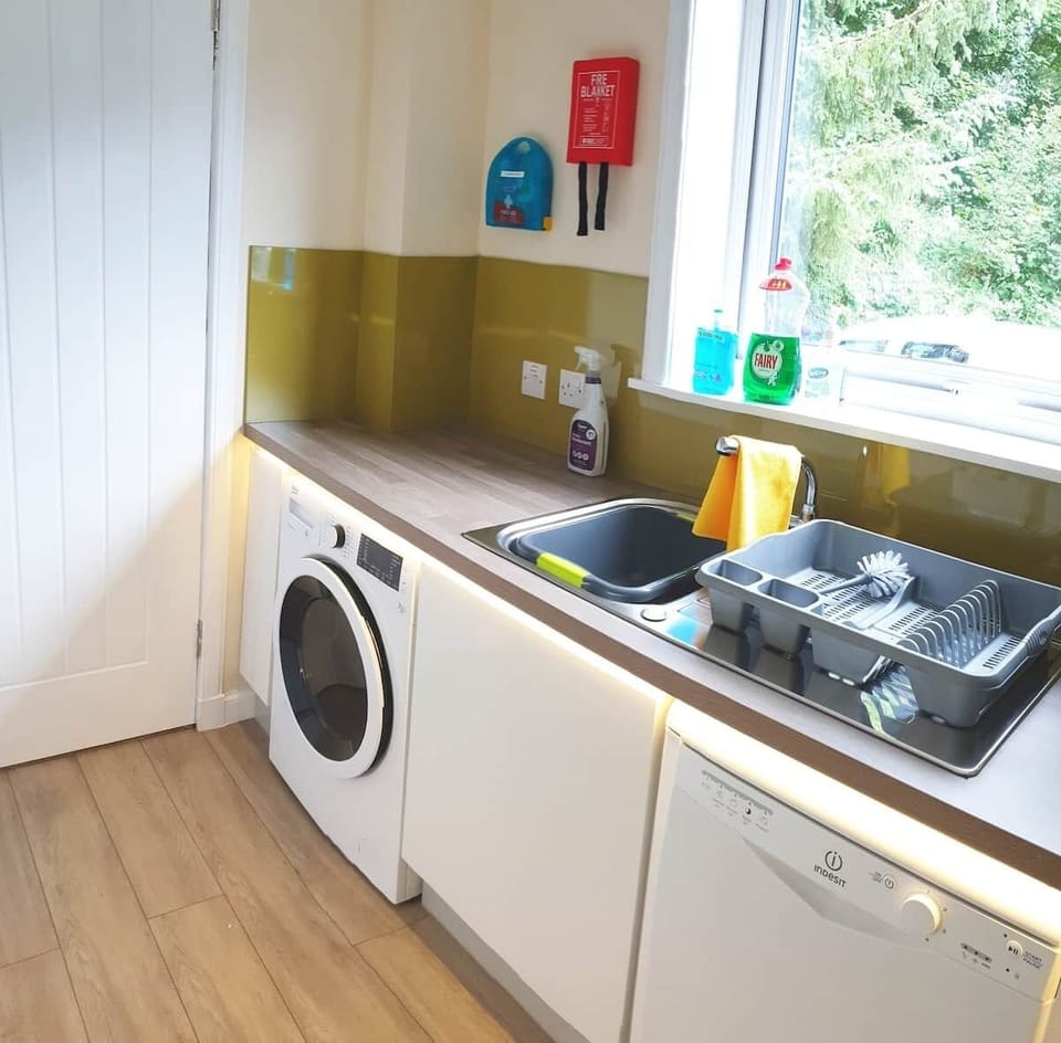 Washer / Dryer / Fire blanket / First Aid & Dishwasher