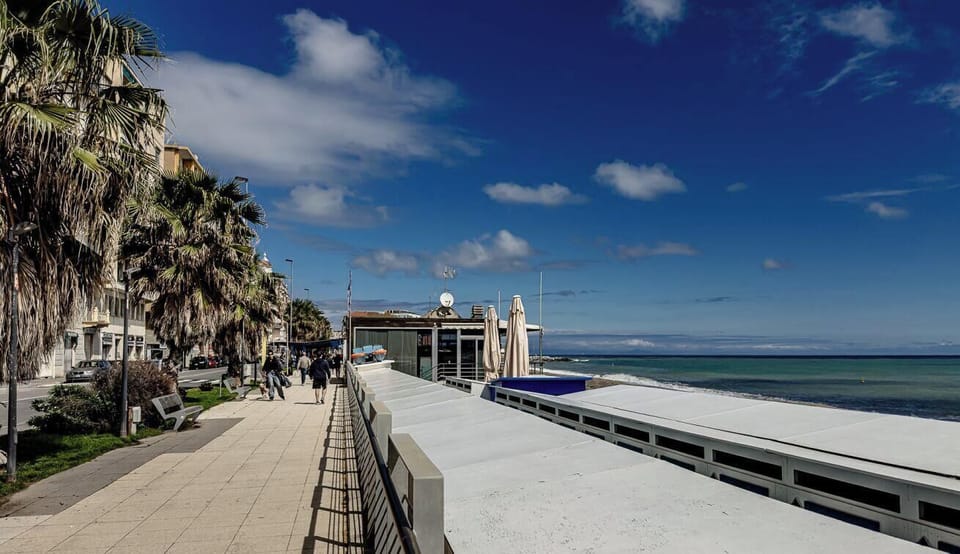 Beach/ocean view