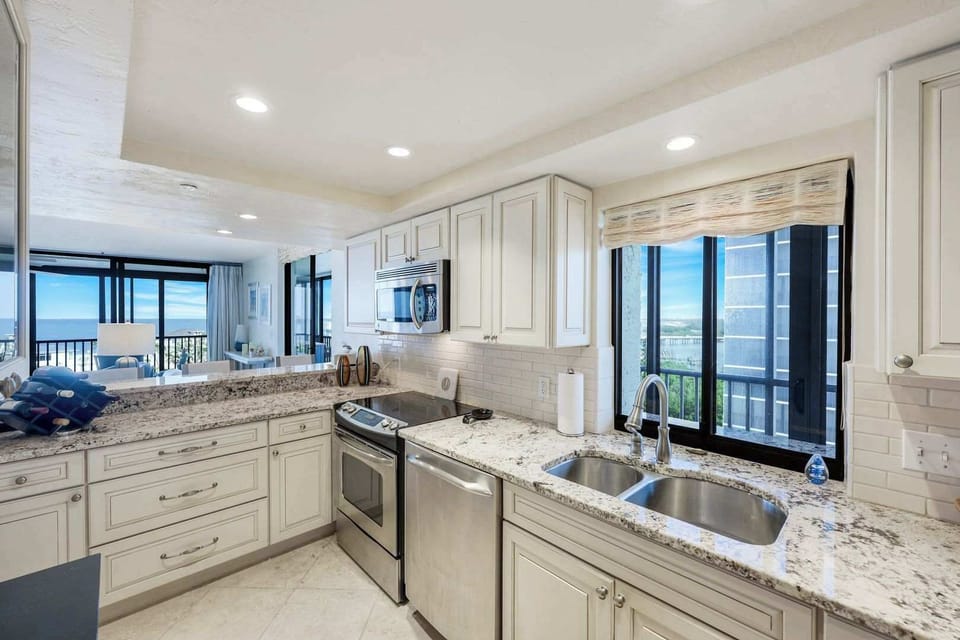 Kitchen (1)