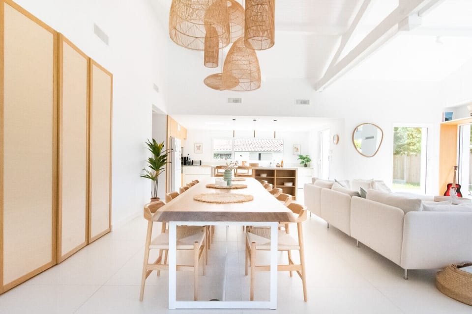 Salle à manger pour 10/12 personnes