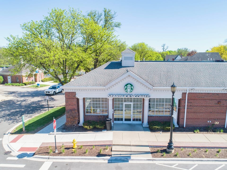5-minute walk from Starbucks coffee