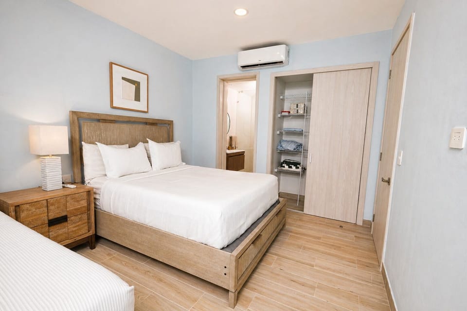 Secondary bedroom