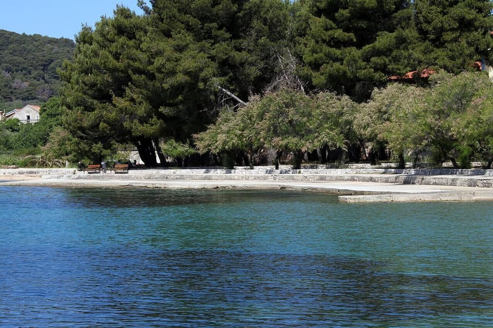 Nearby beaches