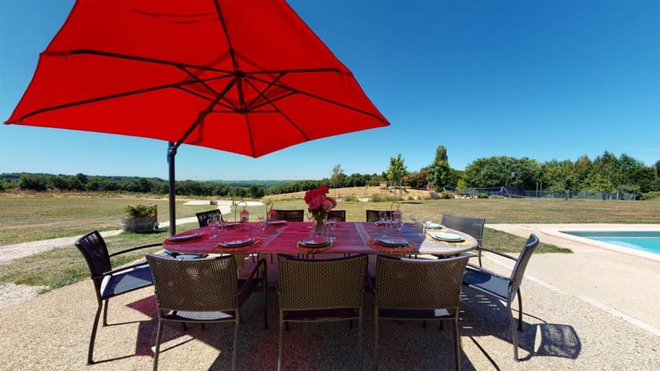 Domaine-des-Fargues-Gite-du-Cordier-terrasse-01-1024x576