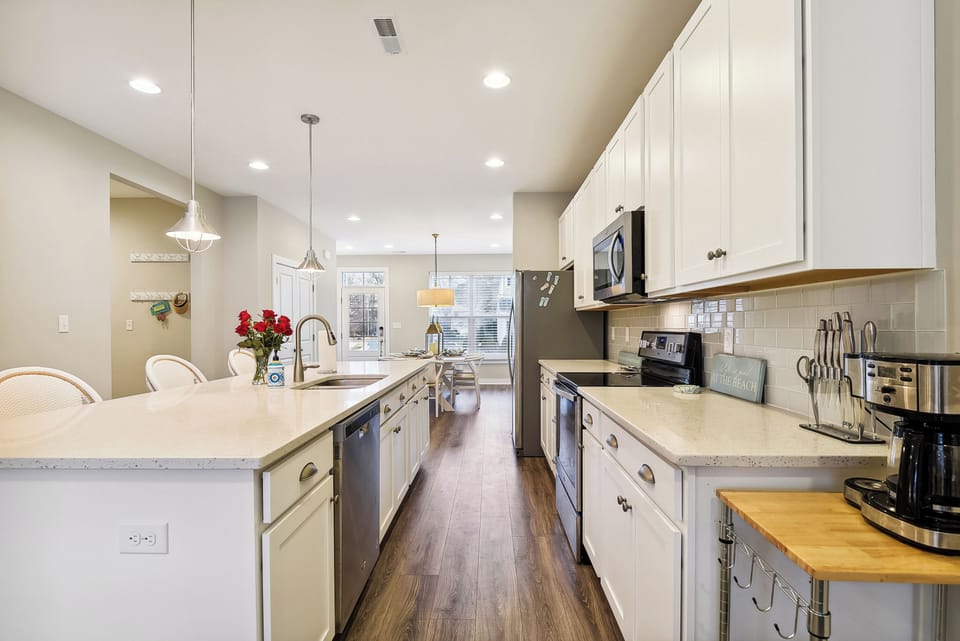 Main Level,Kitchen,
