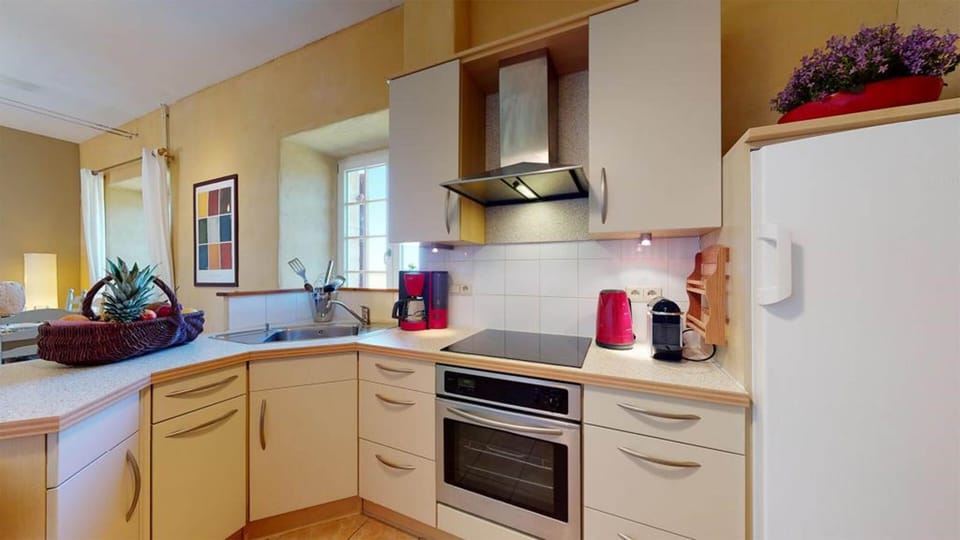 Domaine-des-Fargues-gite-du-pastoureau-cuisine-1024x576