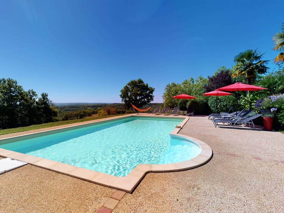 Domaine-des-Fargues-Gite-du-Vannier-piscine-responsive-1024x768