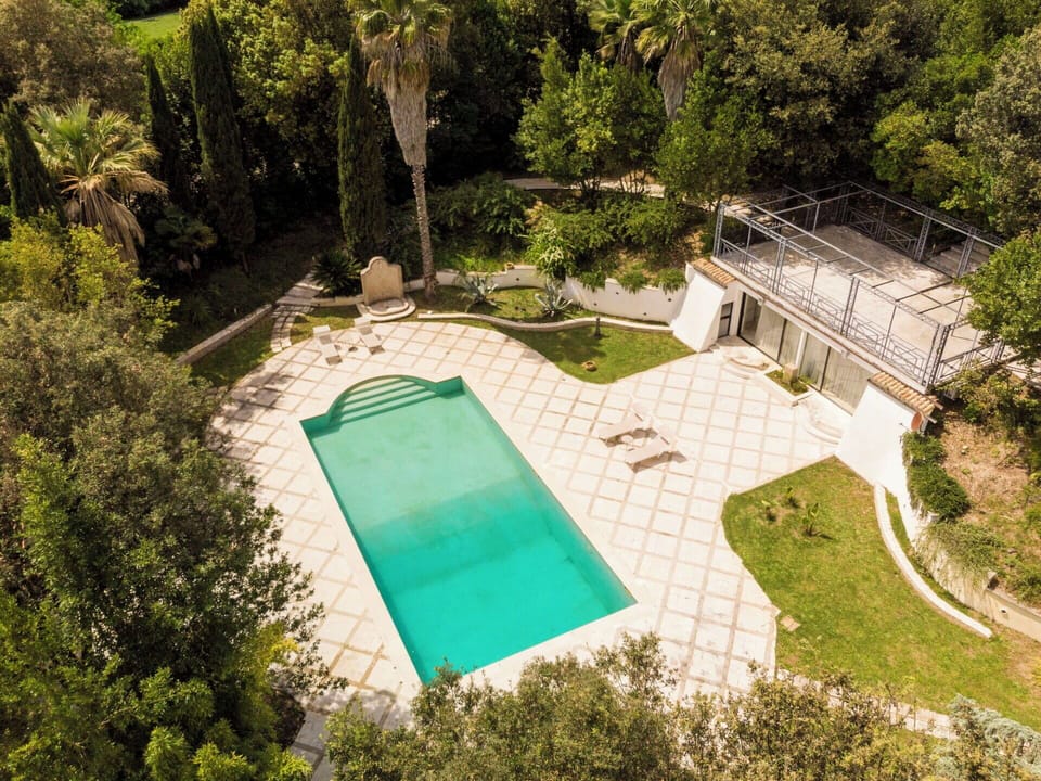 Swimming Pool, Resort, Residential Area, Composite Material, Water Feature, Leisure, Estate, Eco Hotel, Shade, Thermae