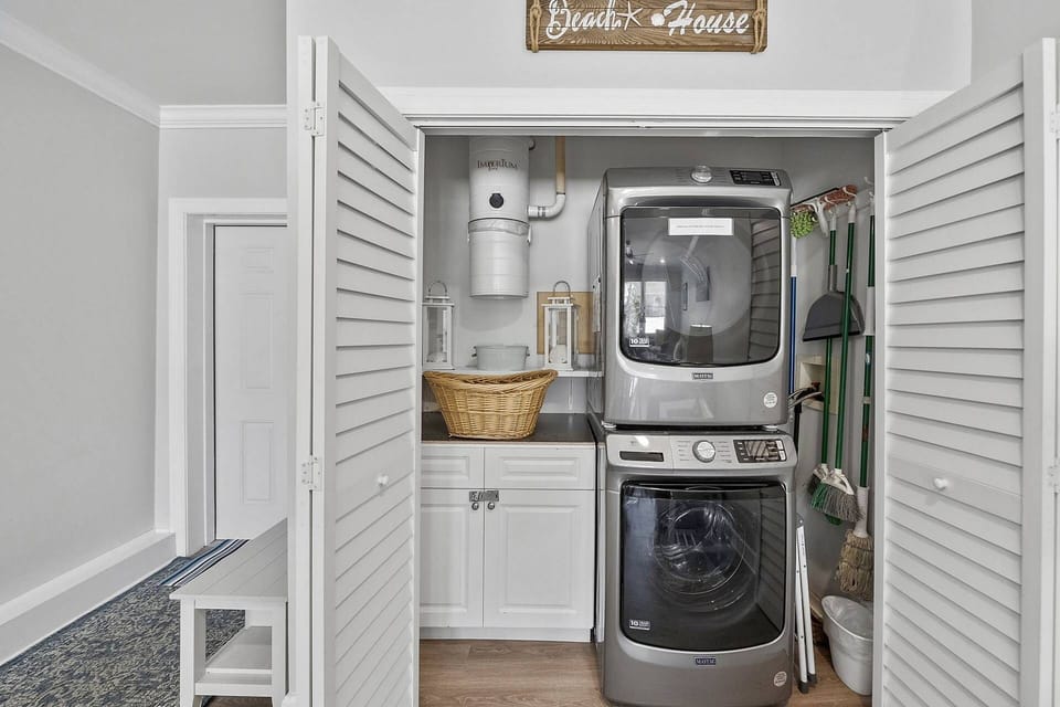 With full laundry access right in the unit, you’ve got more room in your suitcase for souvenirs!