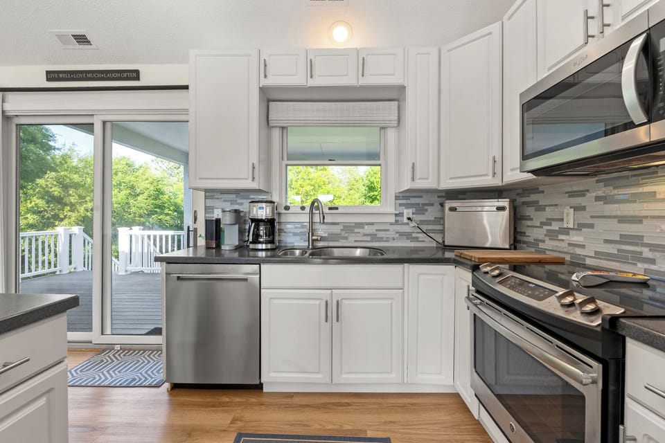 SH258: Moon Jelly Manor | Top Level Kitchen