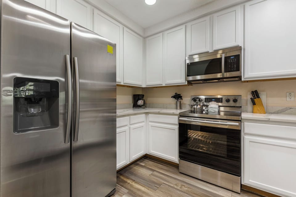 5-web-or-mls-LetsGoClick-025