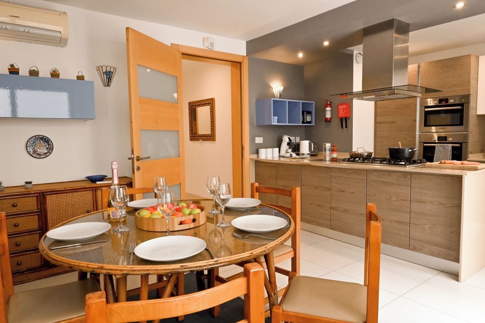 Kitchen and dining area