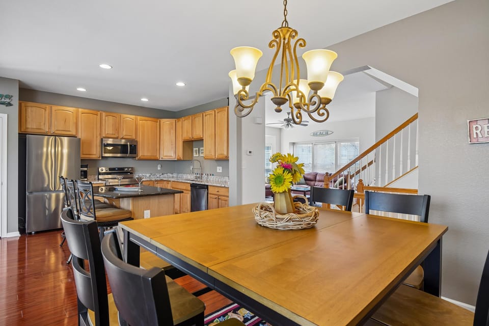 Group,Dining Room,