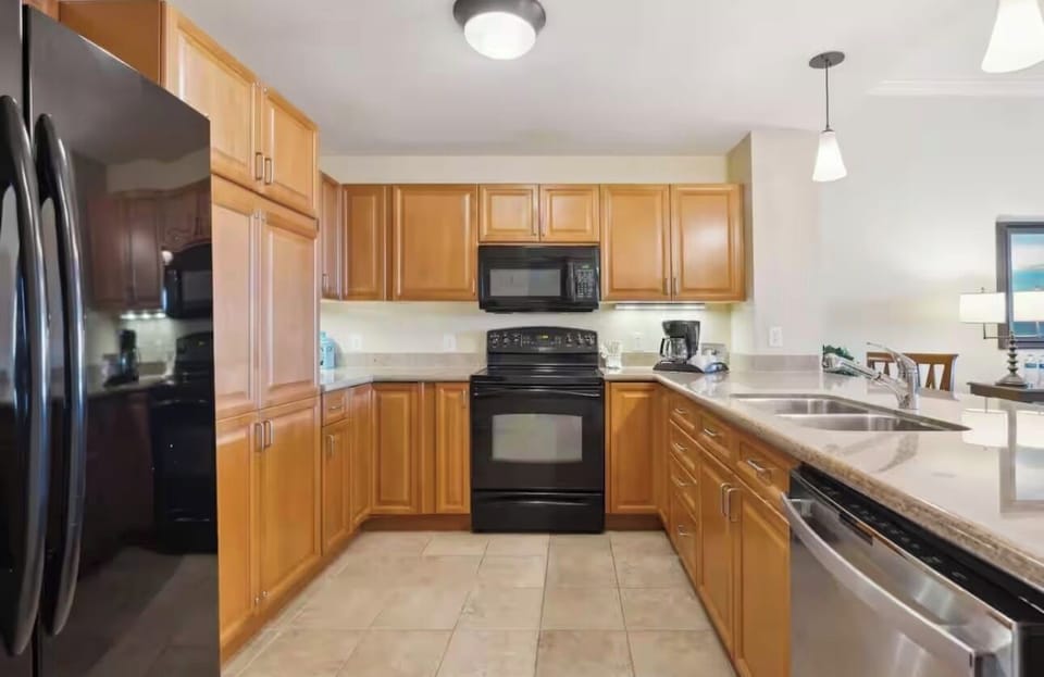 Full Kitchen
