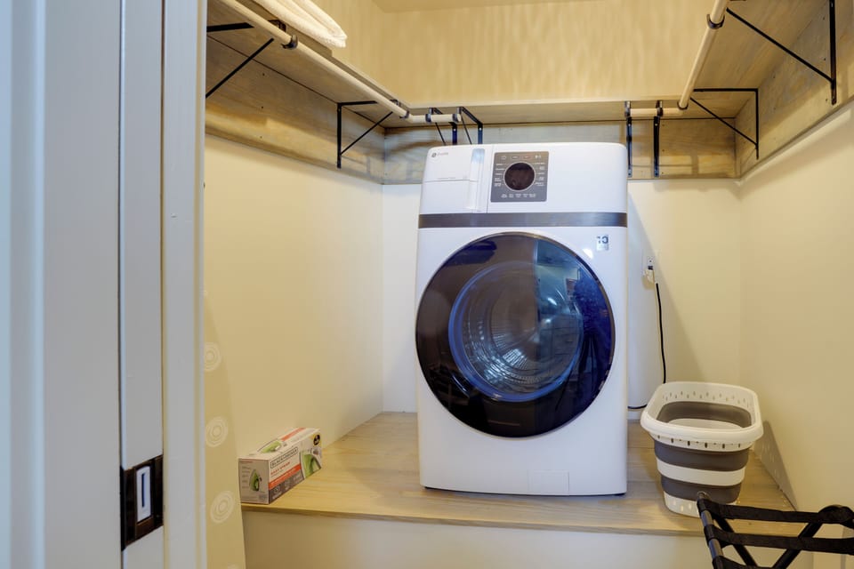 Primary Walk-In Closet w. All-In-One Washer & Dryer