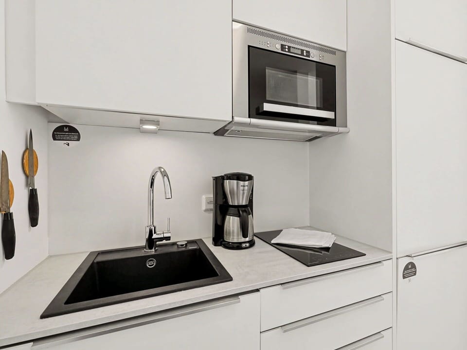 Kitchen, Countertop, Kitchen Appliance, Cabinetry, Interior Design, Wood, Flooring, Major Appliance, Home Appliance, Furniture