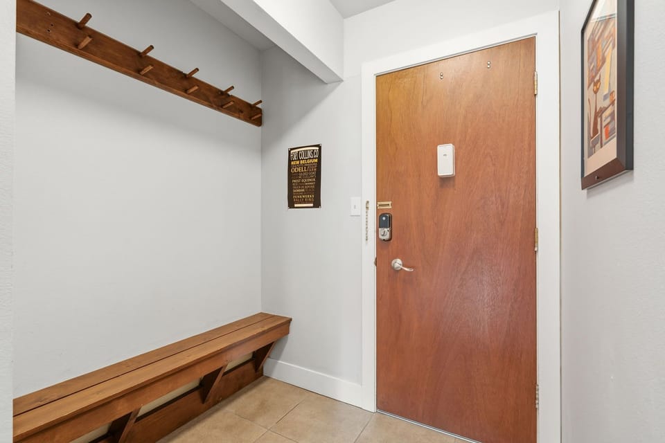 Step into your welcoming entryway with a handy bench for luggage.
