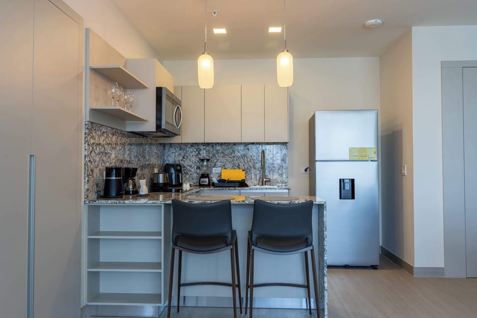 Kitchen with breakfast bar seating
