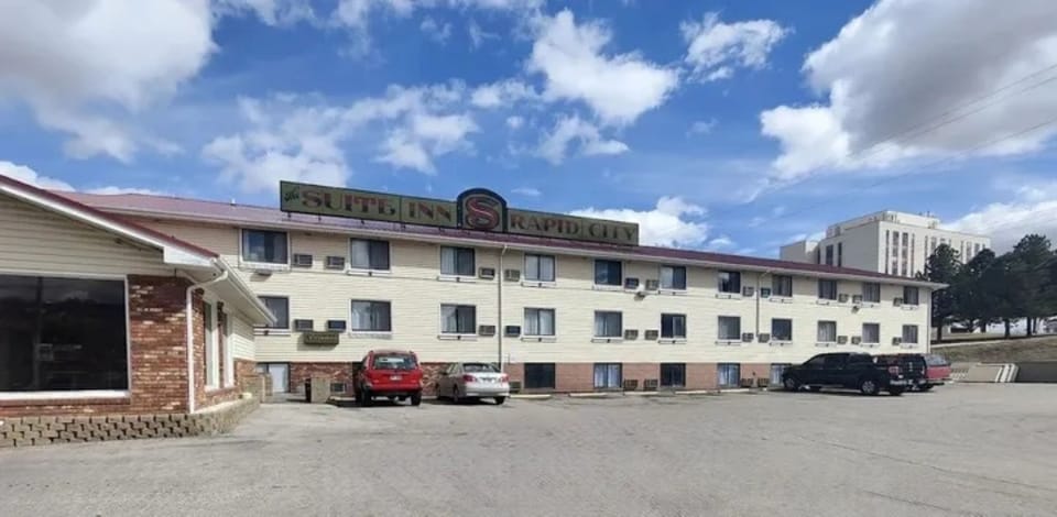 Exterior 2