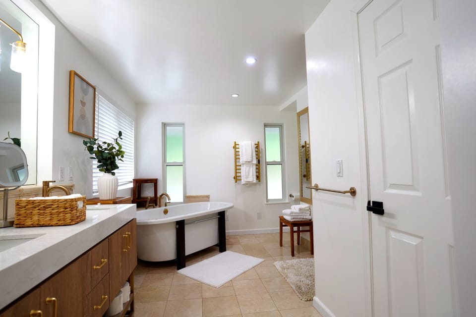 This full bathroom is attached to master bedroom. 