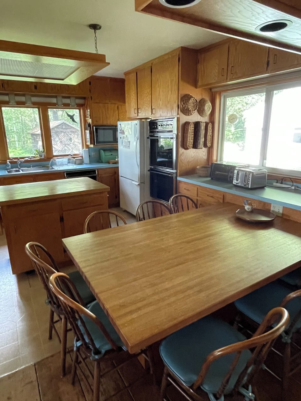 Breakfast table; double oven, microwave  and toaster
