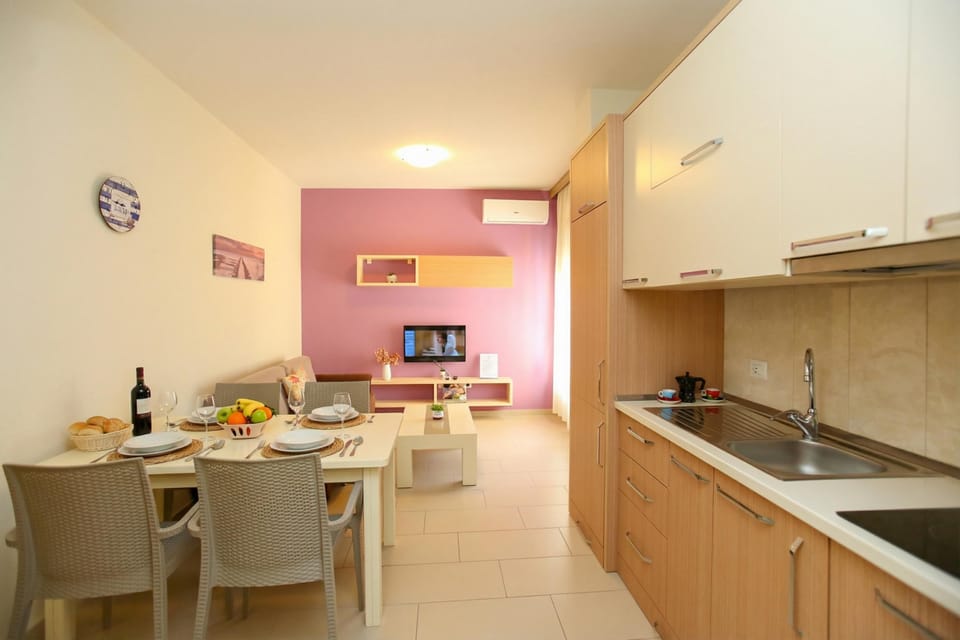 Kitchen and dining area