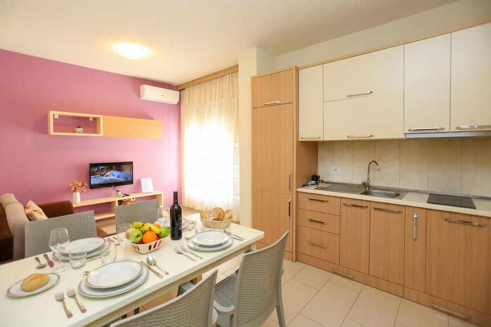 Kitchen and dining area