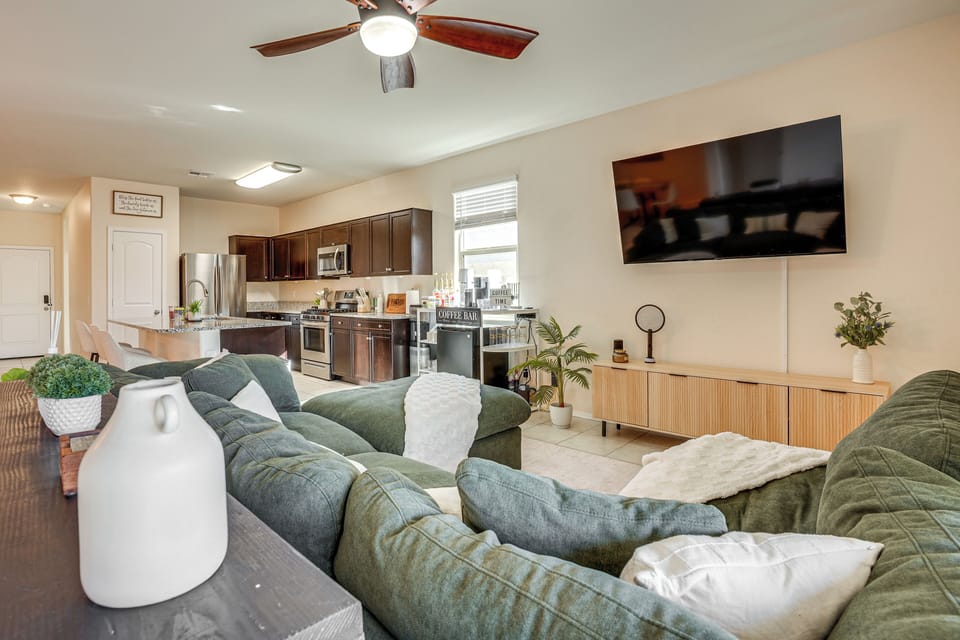 Interior | Open Floor Plan | Free WiFi
