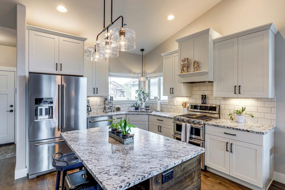 Kitchen | Main Level